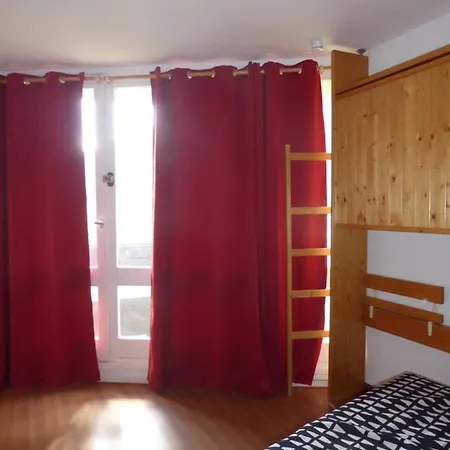 Appartement Caron 310 *